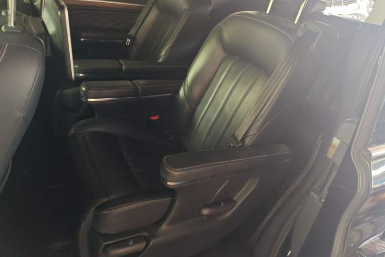 Used GAC Trumpchi M8 2020 Flagship 390T Navigation Model Interior 4