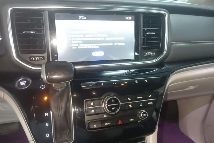 Used GAC Trumpchi M8 2018 320T Flagship Edition Audio And AC Panel