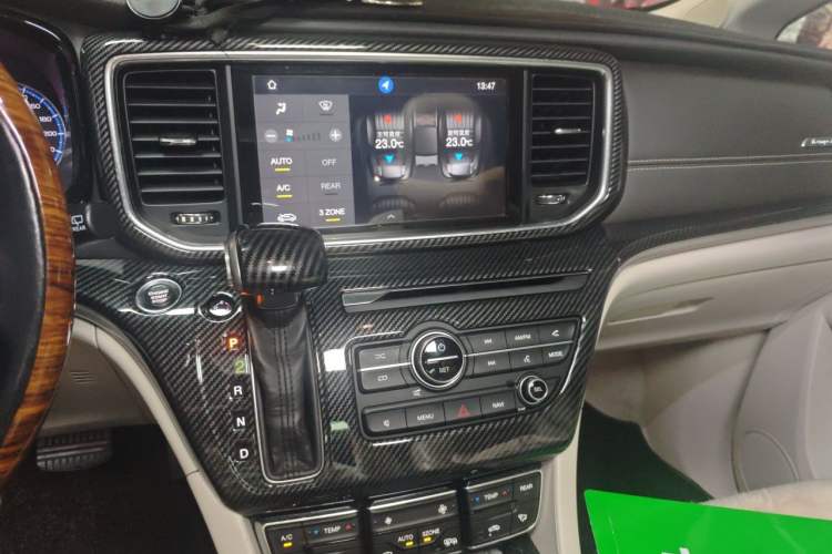 Used GAC Trumpchi M8 2018 320T Luxury Edition Audio And AC Panel