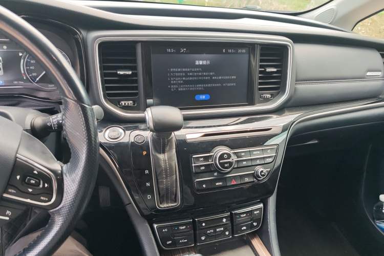 Used GAC Trumpchi M8 2018 320T Luxury Edition Audio And AC Panel