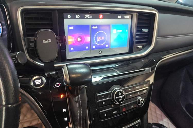Used GAC Trumpchi M8 2018 320T Luxury Edition Audio And AC Panel