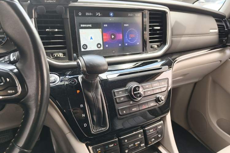 Used GAC Trumpchi M8 2018 320T Luxury Edition Audio And AC Panel