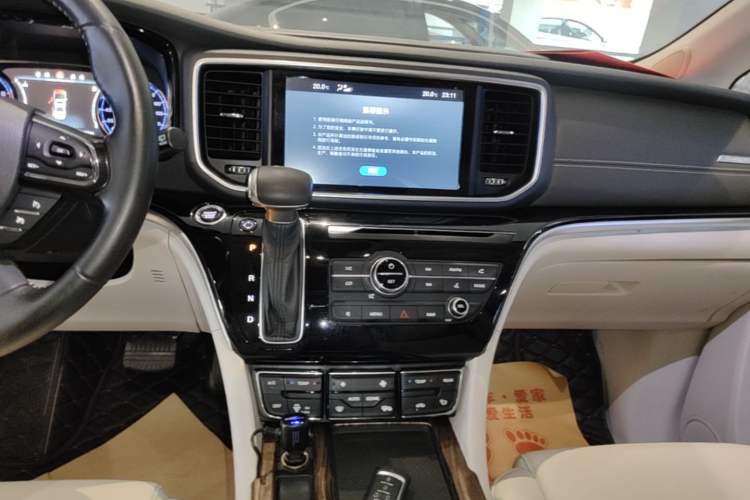 Used GAC Trumpchi M8 2018 320T Luxury Edition Audio And AC Panel