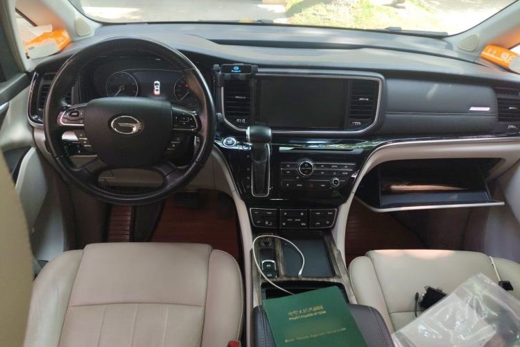 Used GAC Trumpchi M8 2018 320T Luxury Edition Center Console