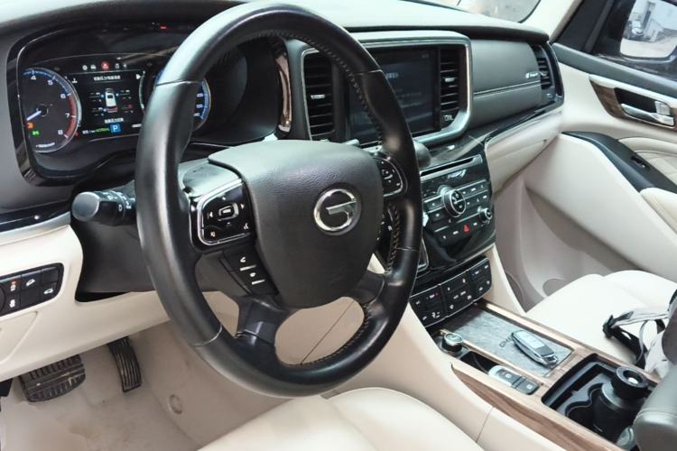 Used GAC Trumpchi M8 2018 320T Luxury Edition Center Console
