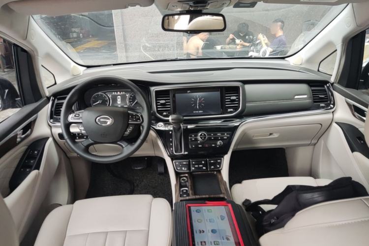 Used GAC Trumpchi M8 2018 320T Luxury Edition Center Console