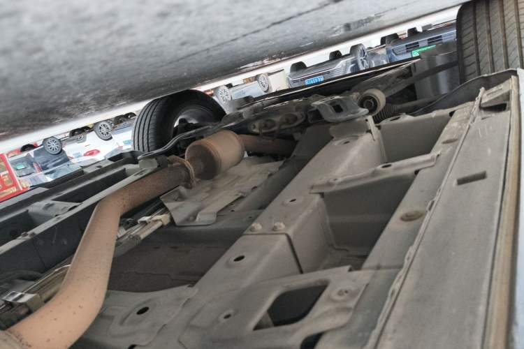 Used GAC Trumpchi M8 2018 320T Luxury Edition Chassis Front Left