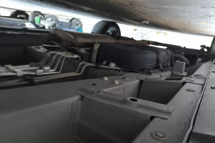 Used GAC Trumpchi M8 2018 320T Flagship Edition Chassis Front Right