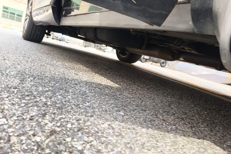 Used GAC Trumpchi M8 2018 320T Luxury Edition Chassis Front Right