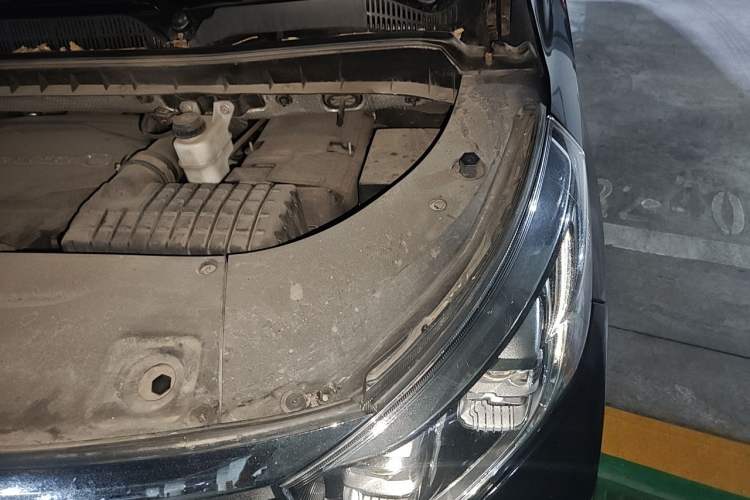 Used GAC Trumpchi M8 2018 320T Luxury Edition Engine Bay Left