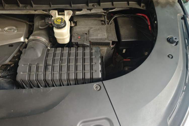Used GAC Trumpchi M8 2018 320T Luxury Edition Engine Bay Left