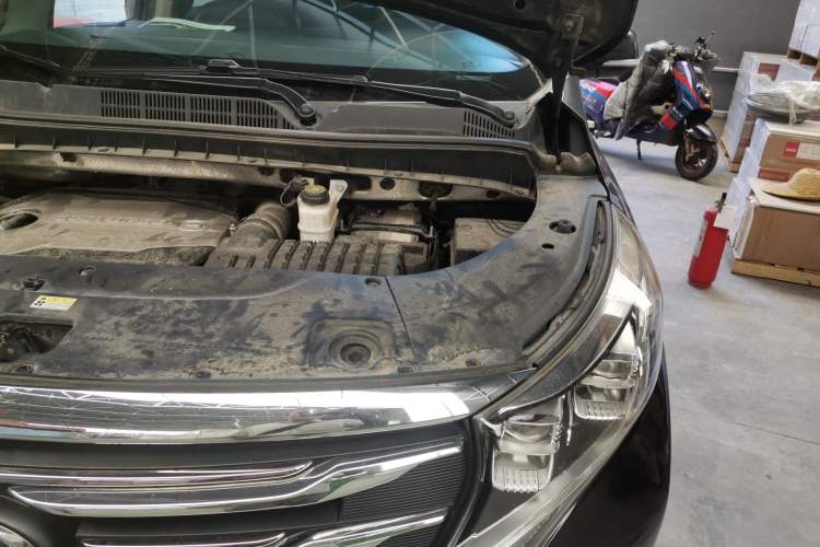 Used GAC Trumpchi M8 2018 320T Flagship Edition Engine Bay Left