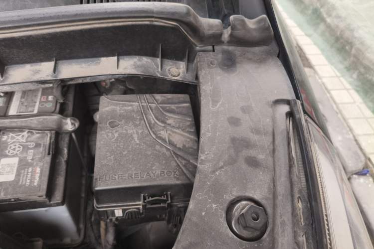 Used GAC Trumpchi M8 2018 320T Luxury Edition Engine Bay Left
