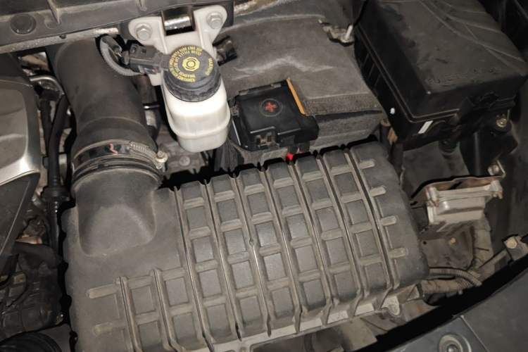 Used GAC Trumpchi M8 2018 320T Luxury Edition Engine Bay Left