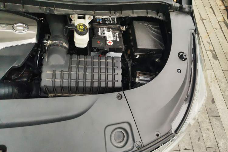 Used GAC Trumpchi M8 2018 320T Luxury Edition Engine Bay Left