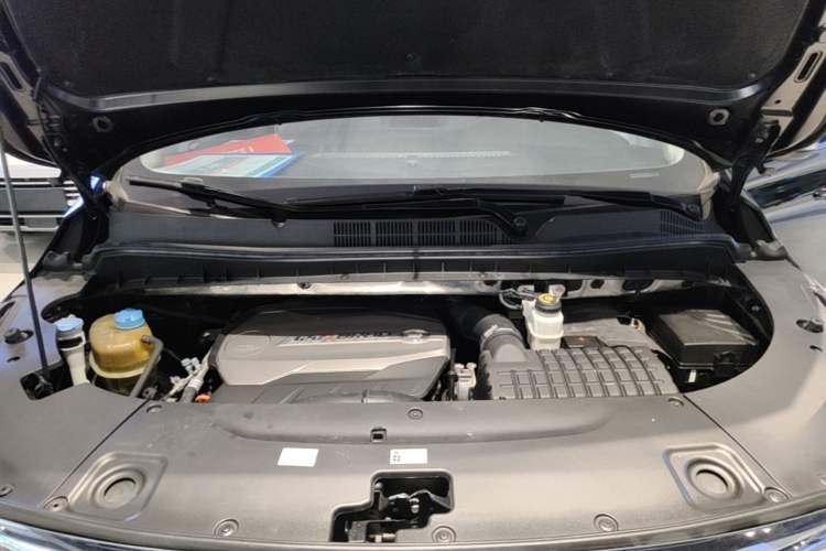 Used GAC Trumpchi M8 2018 320T Luxury Edition Engine Bay