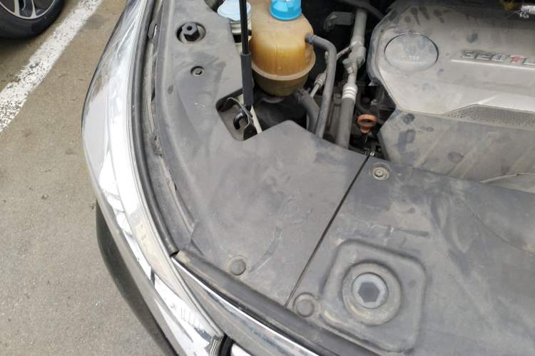 Used GAC Trumpchi M8 2018 320T Flagship Edition Engine Bay Right