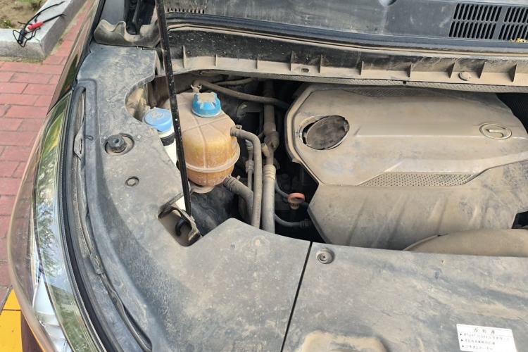 Used GAC Trumpchi M8 2018 320T Luxury Edition Engine Bay Right