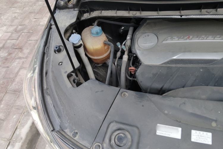 Used GAC Trumpchi M8 2018 320T Luxury Edition Engine Bay Right