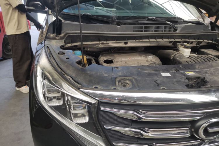 Used GAC Trumpchi M8 2018 320T Flagship Edition Engine Bay Right