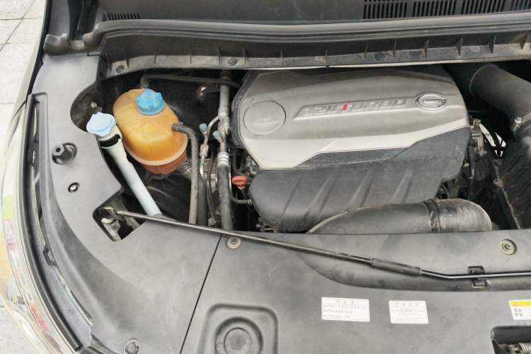 Used GAC Trumpchi M8 2018 320T Luxury Edition Engine Bay Right