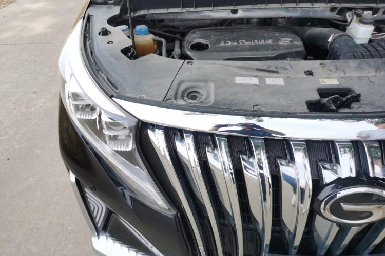 Used GAC Trumpchi M8 2018 320T Luxury Edition Engine Bay Right