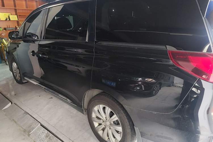 Used GAC Trumpchi M8 2018 320T Luxury Edition Exterior 2