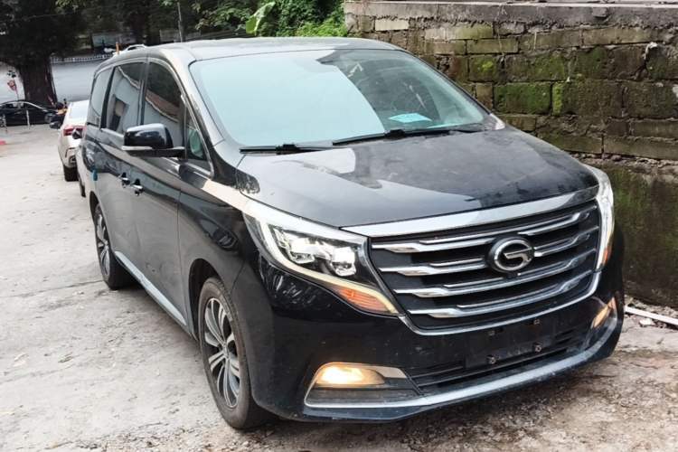 Used GAC Trumpchi M8 2018 320T Luxury Edition Front Right 45 Deg
