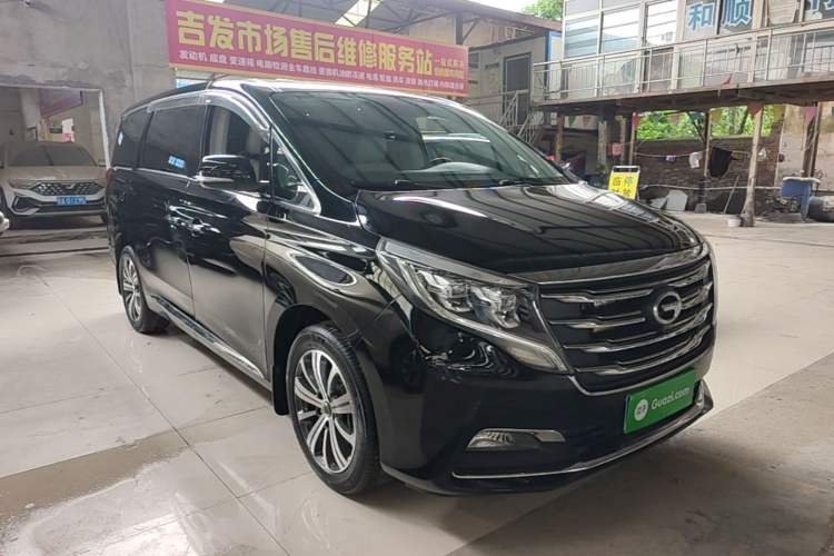 Used GAC Trumpchi M8 2018 320T Luxury Edition Front Right 45 Deg