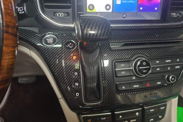 Used GAC Trumpchi M8 2018 320T Luxury Edition Gear Lever