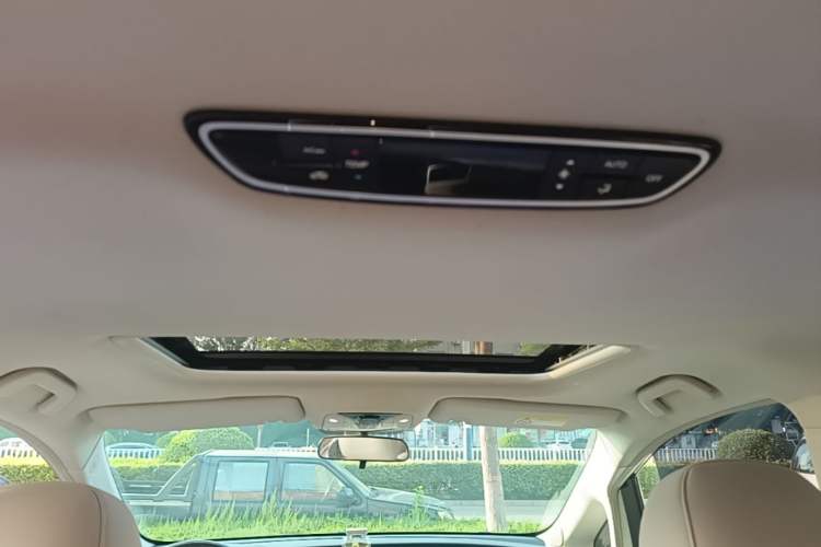 Used GAC Trumpchi M8 2018 320T Luxury Edition Headliner