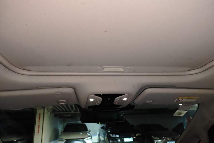Used GAC Trumpchi M8 2018 320T Luxury Edition Headliner