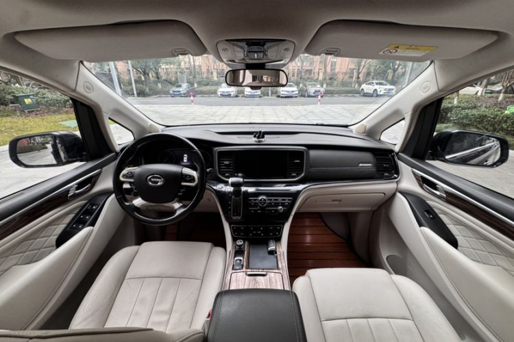 Used GAC Trumpchi M8 2018 320T Luxury Edition Interior 1