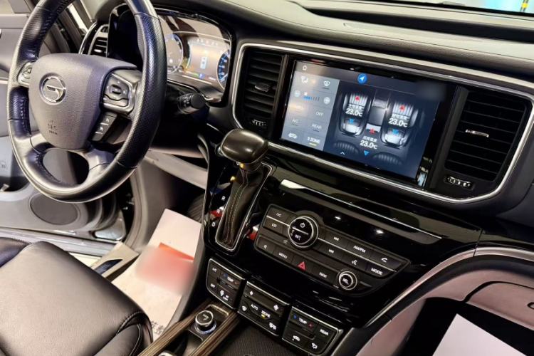 Used GAC Trumpchi M8 2018 320T Luxury Edition Interior 10