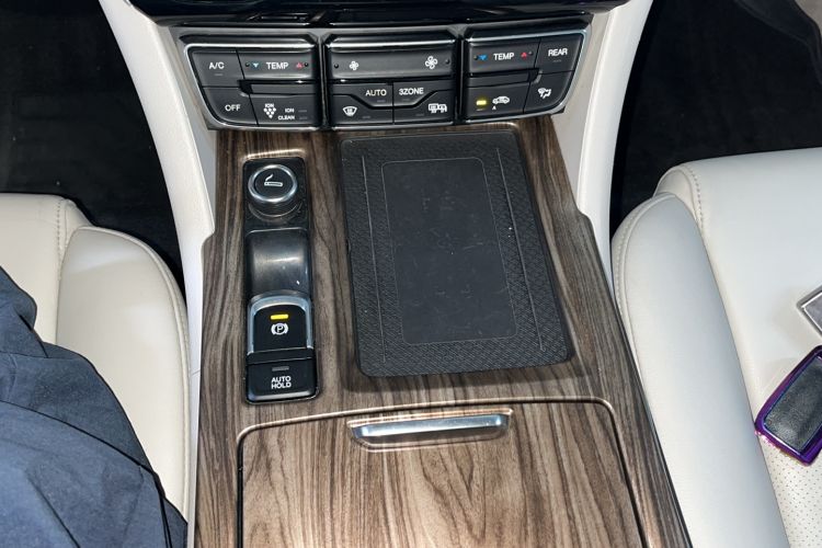 Used GAC Trumpchi M8 2018 320T Flagship Edition Interior 2