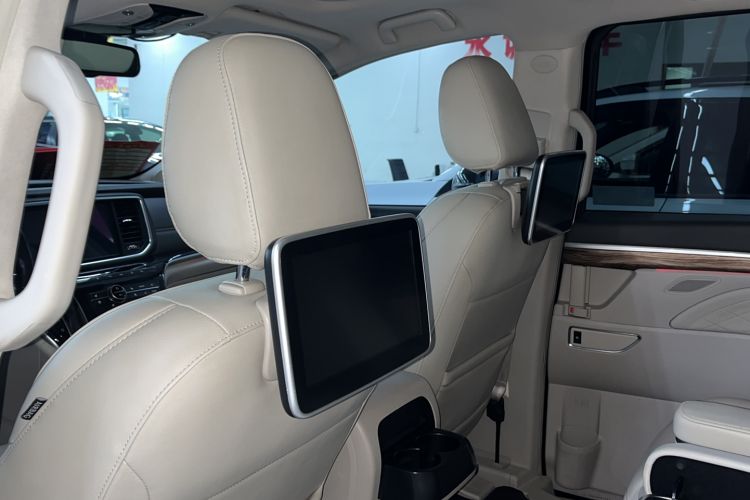 Used GAC Trumpchi M8 2018 320T Flagship Edition Interior 4