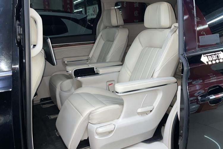 Used GAC Trumpchi M8 2018 320T Flagship Edition Interior 5