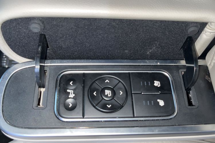 Used GAC Trumpchi M8 2018 320T Flagship Edition Interior 6
