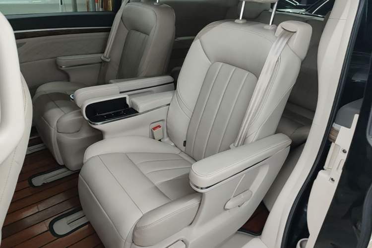 Used GAC Trumpchi M8 2018 320T Luxury Edition Left Rear Seat
