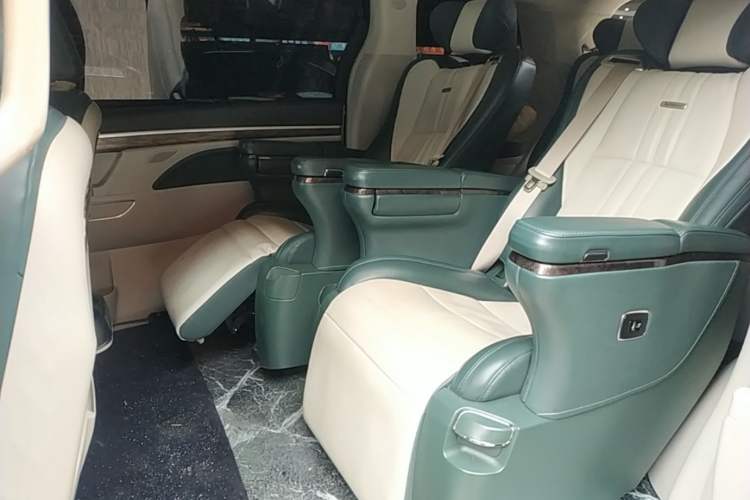 Used GAC Trumpchi M8 2018 320T Luxury Edition Left Rear Seat