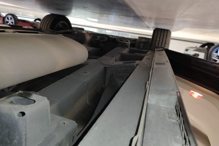 Used GAC Trumpchi M8 2018 320T Luxury Edition Left Side Sill