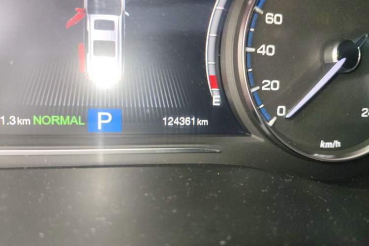 Used GAC Trumpchi M8 2018 320T Luxury Edition Odometer Close Up