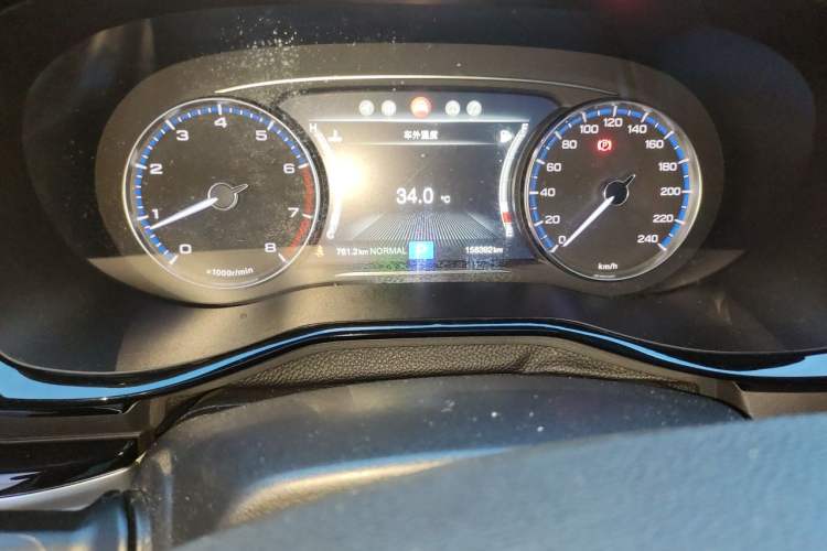 Used GAC Trumpchi M8 2018 320T Luxury Edition Odometer Close Up
