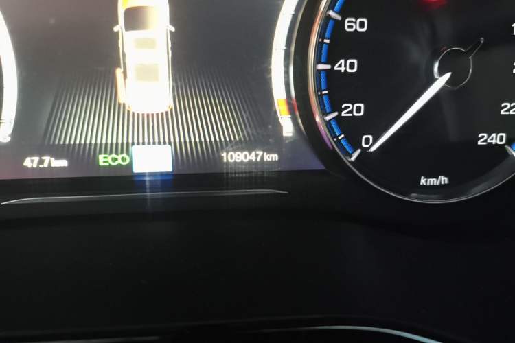 Used GAC Trumpchi M8 2018 320T Flagship Edition Odometer Close Up