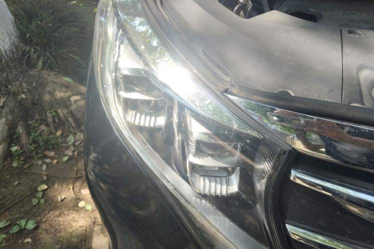 Used GAC Trumpchi M8 2018 320T Luxury Edition Right Front Headlight