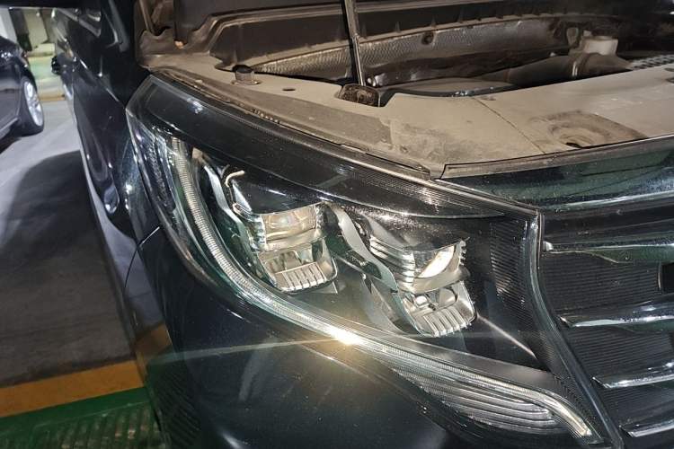 Used GAC Trumpchi M8 2018 320T Luxury Edition Right Front Headlight