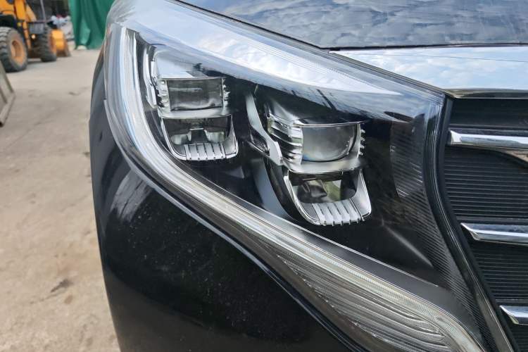 Used GAC Trumpchi M8 2018 320T Luxury Edition Right Front Headlight