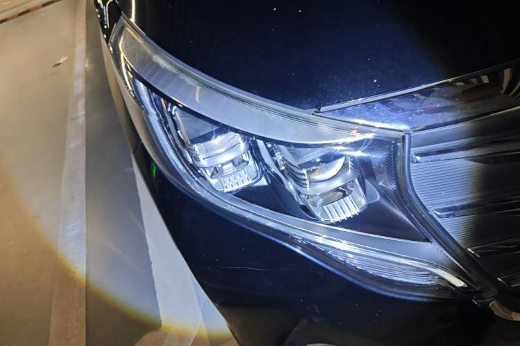 Used GAC Trumpchi M8 2018 320T Luxury Edition Right Front Headlight