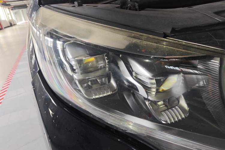 Used GAC Trumpchi M8 2018 320T Luxury Edition Right Front Headlight