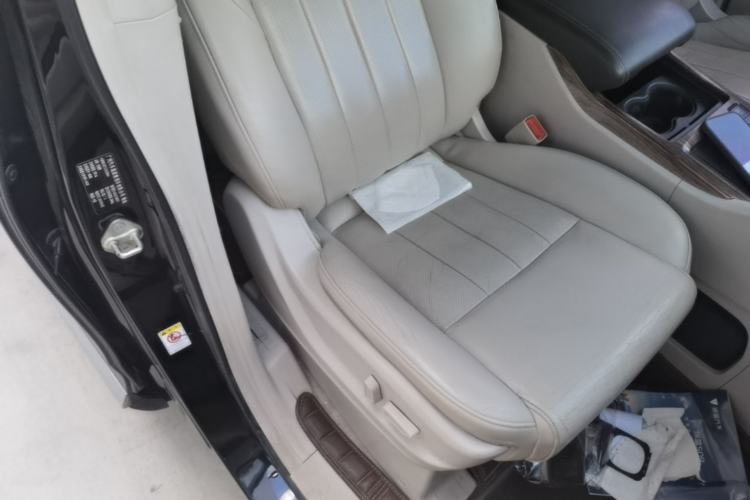 Used GAC Trumpchi M8 2018 320T Flagship Edition Right Front Seat